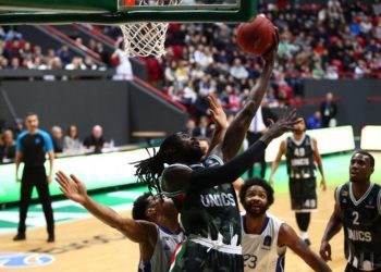 EuroCup, Unics Kazan 83-80 Fraport Skyliners :  Maurice Ndour inscrit 12 pts