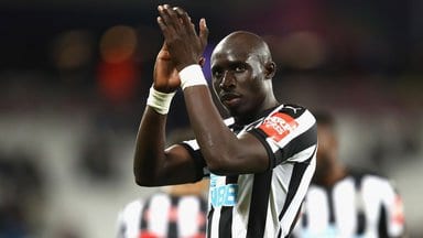 Premier League - Momo Diamé et Newcastle décroche leur 2éme victoire et sort de la zone rouge - wiwsport Premier League - Momo Diamé et Newcastle décroche leur 2éme victoire et sort de la zone rouge - wiwsport