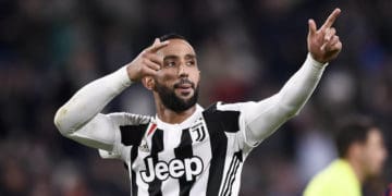 TURIN, ITALY - NOVEMBER 26:  Medhi Benatia celebrates 3-0 goal during the Serie A match between Juventus and FC Crotone at Allianz Stadium on November 26, 2017 in Turin, Italy.  (Photo by Daniele Badolato - Juventus FC/Juventus FC via Getty Images)