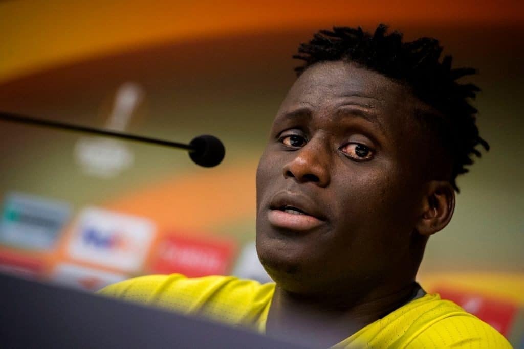 Le bus de Nantes arrêté par des "gilets jaunes" à Saint-Étienne, Kara Mbodji y était - wiwsport Le bus de Nantes arrêté par des "gilets jaunes" à Saint-Étienne, Kara Mbodji y était - wiwsport