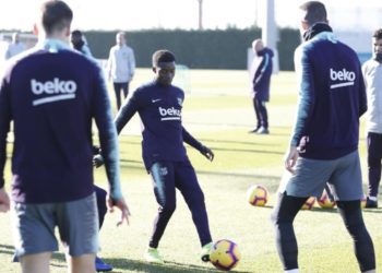 FC Barcelone : Regardez Moussa Wagué à l&rsquo;entrainement avec l&rsquo;équipe A