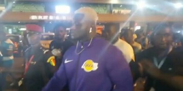 Regardez : L'arrivée de Balla Gaye 2 à Dakar - wiwsport