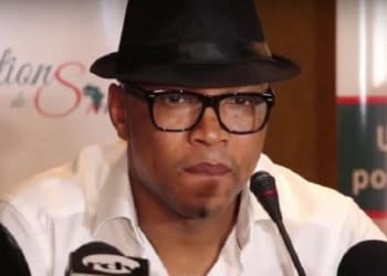 El Hadji Diouf : « Ce stade, c&rsquo;est une honte ! »