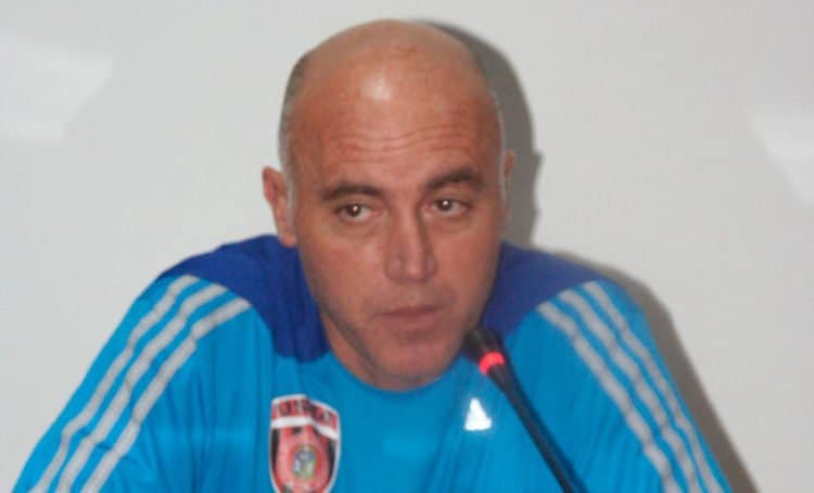 Coupe CAF - Miguel Gamondi, entraineur Hassania Agadir: "On va essayer de défendre nos 2 buts..." - wiwsport