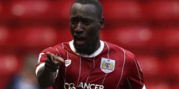 Bristol City : Pour ses 26 ans ce samedi, Famara Diédhiou marque un but sublime - wiwsport