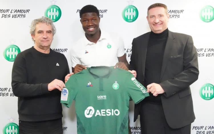 Exclu- Mercato: ASSE: Makhtar Gueye prolonge son contrat jusqu'en 2023 - wiwsport