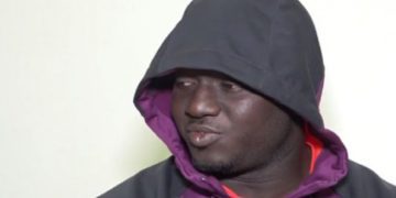 Regardez- Face to Face Balla Gaye vs Modou Lo: Baye Ndiaye s’énerve et donne un coup de tête à… - wiwsport