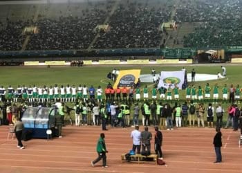 CAF Awards : La Génération 2002 battue par les Légendes africaines (2-3)