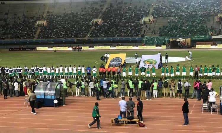 CAF Awards : La Génération 2002 battue par les Légendes africaines (2-3) - wiwsport