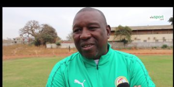 Vidéo : Regardez la réaction du coach Malick Daff après la cérémonie des CAF Awards - wiwsport