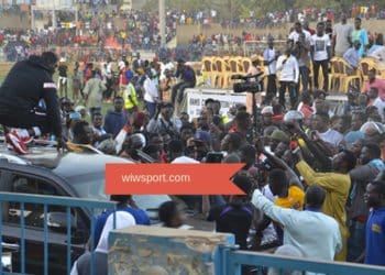 Vidéo- Open presse: Regardez l&rsquo;entrée spectaculaire de Balla Gaye 2 au stade Amadou Barry !