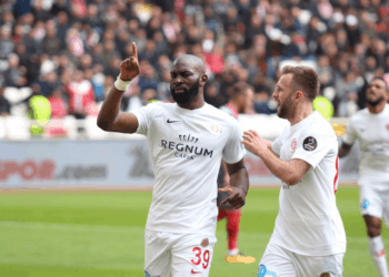 Vidéo - Turquie : Souleymane Doukara buteur avec Antalyaspor - wiwsport