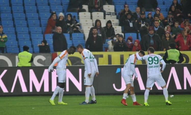 Super Lig-22e journée : Alanyaspor, doublé de Papis Démba Cissé - wiwsport Super Lig-22e journée : Alanyaspor, doublé de Papis Démba Cissé - wiwsport