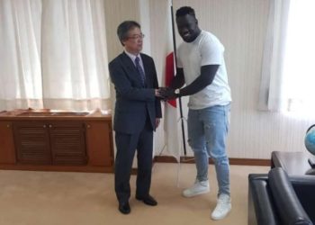 Boy Niang 2 au Japon, chez les Samouraïs pour préparer son duel contre Lac 2