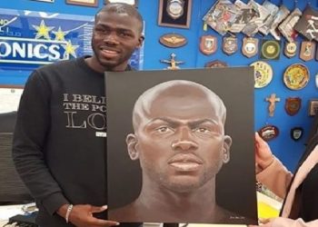 Italie: Kalidou Koulibaly honoré par un artiste après les cris racistes dont il a été victime - wiwsport