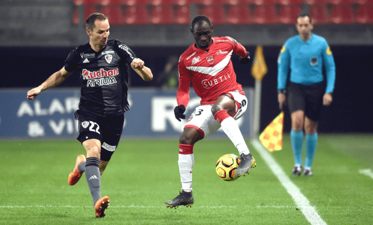 Valenciennes : Saliou Ciss passeur décisif et présent dans l'équipe statistype - wiwsport