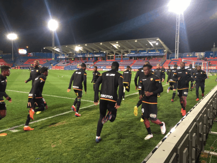 Ligue 2 : RC Lens de Yannick Gomis s'incline contre GFC Ajaccio (1-0) et s'éloigne du podium - wiwsport Ligue 2 : RC Lens de Yannick Gomis s'incline contre GFC Ajaccio (1-0) et s'éloigne du podium - wiwsport