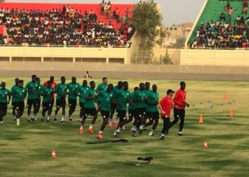 Regroupement : Les Lions s’entraînent à huit-clos... - wiwsport