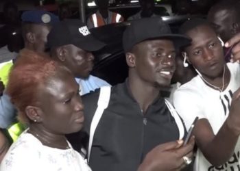 Arrivée à l'Aéroport : Sadio Mané déchaine les foules de l'AIBD - wiwsport