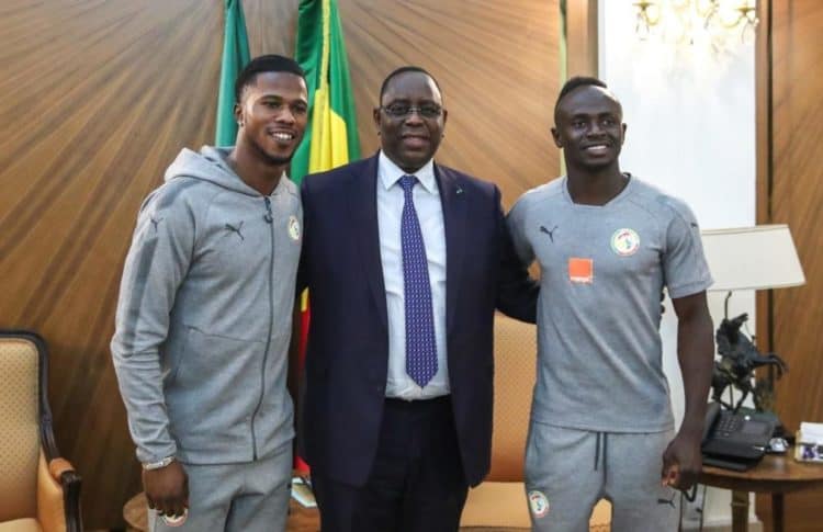 Oeuvres Sociales : Sadio Mané et Keita Baldé Diao reçus en audience par le Chef de l'Etat ! - wiwsport Oeuvres Sociales : Sadio Mané et Keita Baldé Diao reçus en audience par le Chef de l'Etat ! - wiwsport