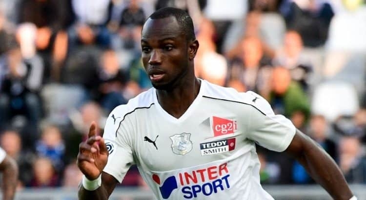 Vidéo - Amiens SC : Moussa Konaté buteur face à Edouard Mendy - wiwsport Vidéo - Amiens SC : Moussa Konaté buteur face à Edouard Mendy - wiwsport