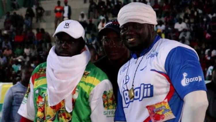 Altercation entre Moussa Ndoye et Garga Mbossé : ce qui s’est passé devant les locaux de la TFM - wiwsport Altercation entre Moussa Ndoye et Garga Mbossé : ce qui s’est passé devant les locaux de la TFM - wiwsport