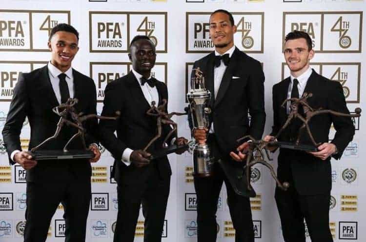 PFA Awards : Voici la réaction de Sadio Mané après la réception de son trophée ! - wiwsport PFA Awards : Voici la réaction de Sadio Mané après la réception de son trophée ! - wiwsport