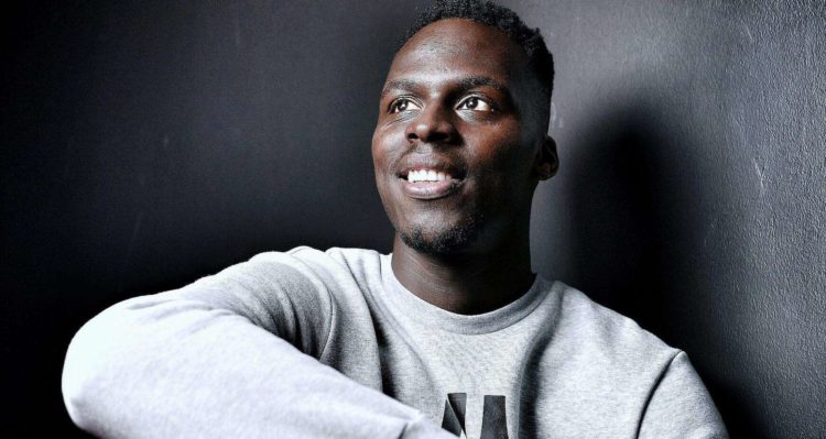 Édouard Mendy raconte sa sortie sur civière à Bordeaux : « Ma tête tourne, j'ai un vertige...» - wiwsport Édouard Mendy raconte sa sortie sur civière à Bordeaux : « Ma tête tourne, j'ai un vertige...» - wiwsport