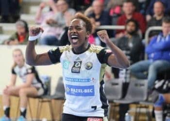 France: La capitaine des lionnes Doungou Kamara s'engage avec Stella Sports St-Maure Handball ! - wiwsport