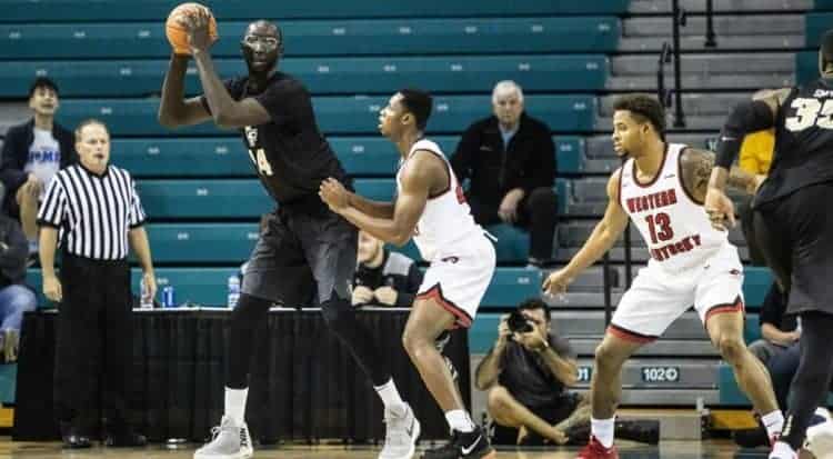 Draft Combine: Tacko Fall, 2.29m sans chaussures, bat le record d'envergure de Mo Bamba ! - wiwsport Draft Combine: Tacko Fall, 2.29m sans chaussures, bat le record d'envergure de Mo Bamba ! - wiwsport