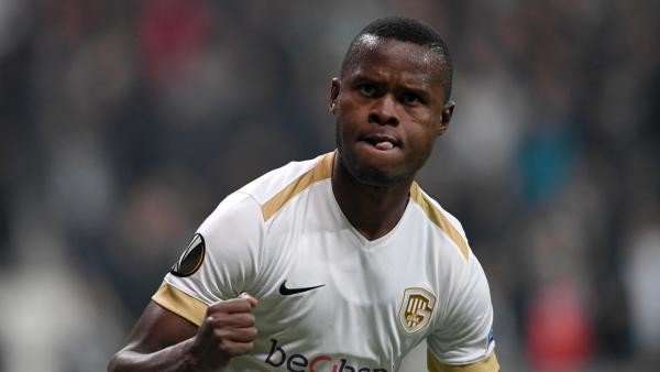 CAN 2019 : Le joueur à surveiller côté tanzanien, Mbwana Ally Samatta remporte le Soulier d’ébène - wiwsport CAN 2019 : Le joueur à surveiller côté tanzanien, Mbwana Ally Samatta remporte le Soulier d’ébène - wiwsport