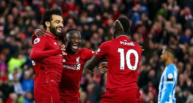 CAN 2019 : le mystérieux cadeau de Salah pour Naby Keita avant Egypte/Guinée - wiwsport CAN 2019 : le mystérieux cadeau de Salah pour Naby Keita avant Egypte/Guinée - wiwsport