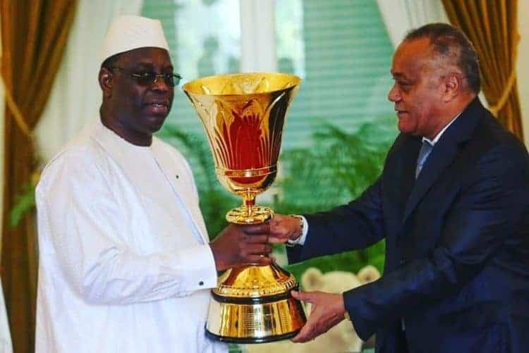 Trophy Tour Chine 2019 : Macky Sall a reçu le trophée de la Coupe du monde (Photos) - wiwsport