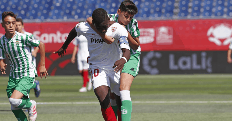 Vidéo - U12 : le but de ce petit génie sénégalais du FC Séville a fait le tour du monde - wiwsport Vidéo - U12 : le but de ce petit génie sénégalais du FC Séville a fait le tour du monde - wiwsport