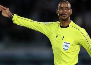 Scandale sur scandale : L’histoire incroyable de Sikazwe, arbitre du match Sénégal-Algérie - wiwsport