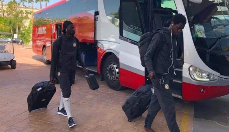 Stage Alicante : Sieste, décrassage et séance d'entraînement ludique pour les Lions - wiwsport Stage Alicante : Sieste, décrassage et séance d'entraînement ludique pour les Lions - wiwsport