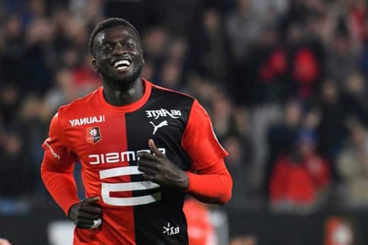 Mercato: Un club chinois prêt à tout pour Mbaye Niang ! - wiwsport Mercato: Un club chinois prêt à tout pour Mbaye Niang ! - wiwsport