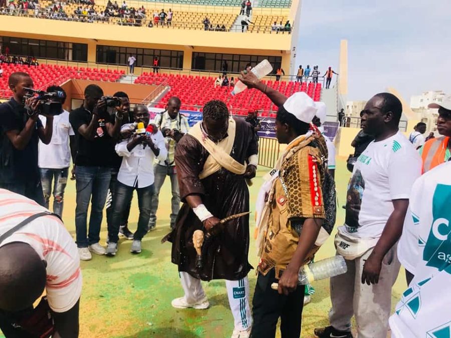 (Photos) Direct - Arrivée de Diène Kaïré à l'Arène Nationale - wiwsport (Photos) Direct - Arrivée de Diène Kaïré à l'Arène Nationale - wiwsport