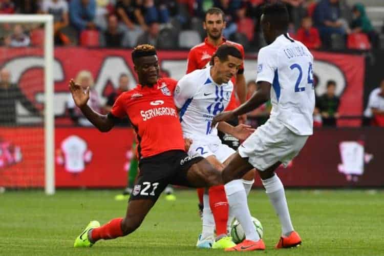 Ligue 2 : Moussa Djitté inscrit un doublé salvateur face à Guingamp (3-3) - wiwsport PHOTO NICOLAS CREACH / LE TELEGRAMME. FOOTBALL au Roudourou LE 26072019
1 er journée de Ligue 2
Guingamp / Grenoble
Didier Ndong ( Guingamp )
Florian Raspentino ( Grenoble )