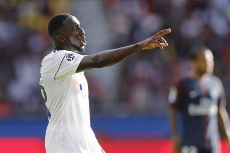 Mercato : Le sénégalais Issa Cissokho dit non à Red Star - wiwsport Mercato : Le sénégalais Issa Cissokho dit non à Red Star - wiwsport