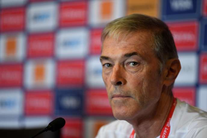 Michel Dussuyer, coach Bénin : "C'était difficile face au meilleur du continent..." - wiwsport Benin's coach Michel Dussuyer attends a press conference on the eve of the 2019 Africa Cup of Nations (CAN) quarter final football match between Benin and Senegal at the 30 June stadium in Cairo on July 9, 2019. (Photo by Khaled DESOUKI / AFP)