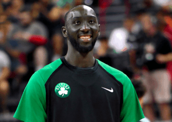NBA : C'est désormais fait, les Celtics signent officiellement Tacko Fall - wiwsport