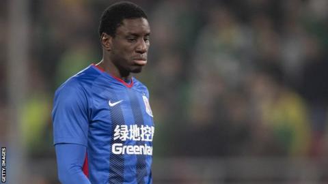 Demba Bâ sur l'équipe nationale : "Je pense que l'équipe est en train de grandir..." - wiwsport Demba Bâ sur l'équipe nationale : "Je pense que l'équipe est en train de grandir..." - wiwsport