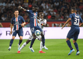 Gueye époustouflant, le PSG retrouve le sourire - wiwsport