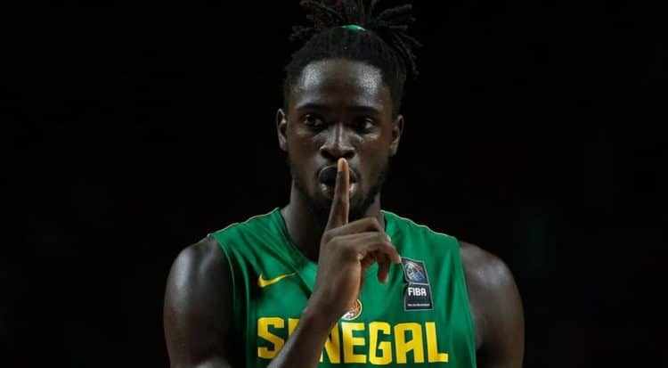 Les vérités de Maurice Ndour : « L’argent n’a jamais été le problème… comment une équipe nationale s’entraîne avec un ballon… se fait virer des chambres d’hôtels ? » - wiwsport Les vérités de Maurice Ndour : « L’argent n’a jamais été le problème… comment une équipe nationale s’entraîne avec un ballon… se fait virer des chambres d’hôtels ? » - wiwsport