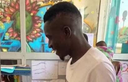 Remise de dons aux Hôpitaux A. Le Dantec et Albert Royer, Gana Guèye à l'empire des enfants - wiwsport Remise de dons aux Hôpitaux A. Le Dantec et Albert Royer, Gana Guèye à l'empire des enfants - wiwsport