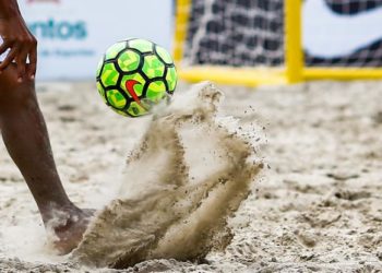 Beach soccer : le championnat national démarre ce mercredi - wiwsport