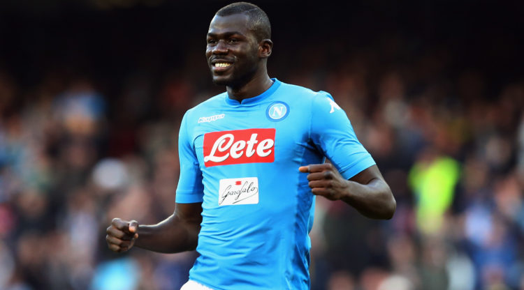Serie A : Naples de Kalidou Koulibaly se reprend et met la pression à la Juve - wiwsport Serie A : Naples de Kalidou Koulibaly se reprend et met la pression à la Juve - wiwsport