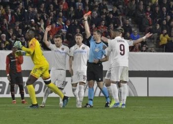 Ligue Europa : Expulsion, penalty manqué... la soirée cauchemardesque des sénégalais de Rennes ! - wiwsport