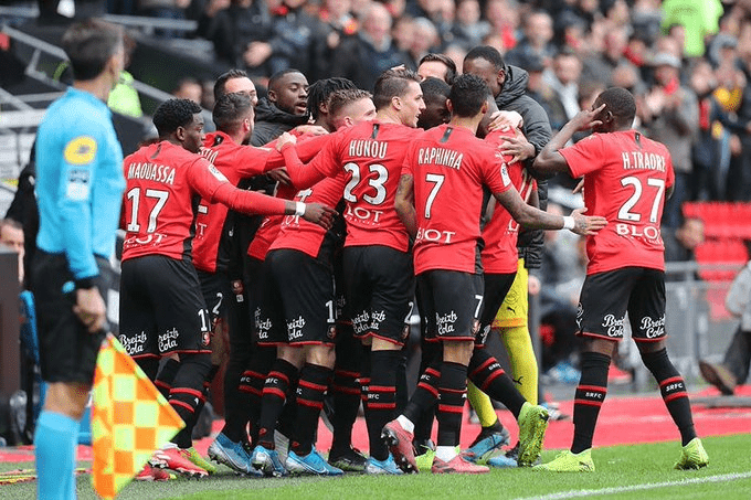 Vidéo - Ligue 1 : Mbaye Niang buteur dès la 3e minute face à Toulouse - wiwsport Vidéo - Ligue 1 : Mbaye Niang buteur dès la 3e minute face à Toulouse - wiwsport